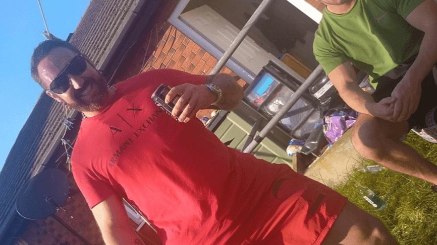 Esta foto lo delató: cómo una imagen bebiendo cerveza llevó a que atraparan a este jefe narco