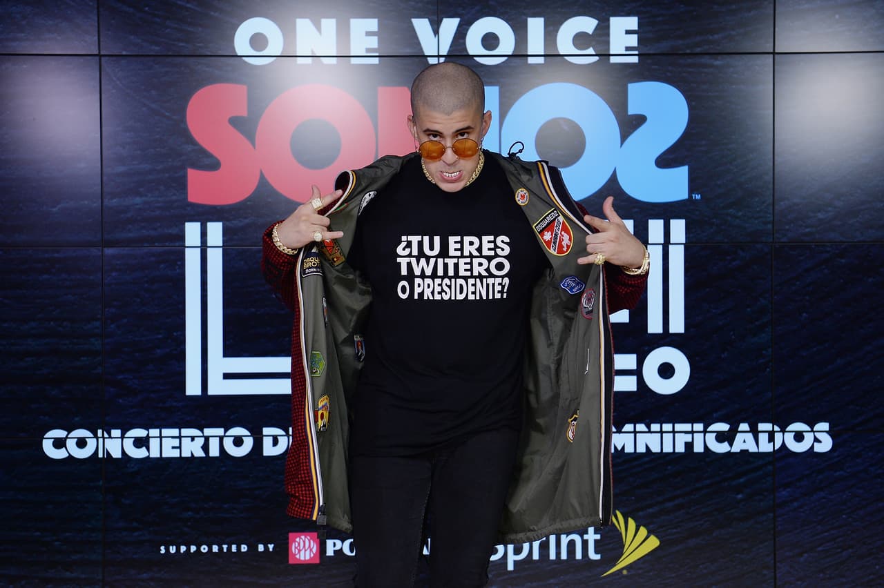 Bad Bunny será integrante del equipo visitante 
<b>junto a 11 celebridades más</b>, entre ellas 
<b><a href="https://www.univision.com/deportes/nba/ray-allen-se-comunico-con-un-hombre-que-pretendia-ser-varias-mujeres">el exjugador Ray Allen</a></b>.