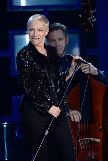La magnífica Annie Lennox tomó el escenario con la banda Hoizer.