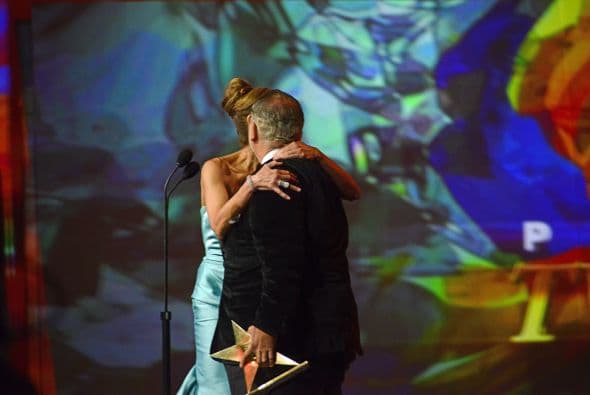 Un reconocimiento a la bella Lili Estefan por su carrera como conductora.