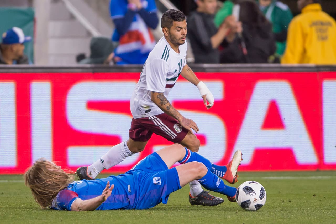 Jesús 'Tecatito' Corona (6): Intentó encarar con su característica habilidad pero no logró tener un partido tan destacado ya que tuvo poca productividad. 
<br>