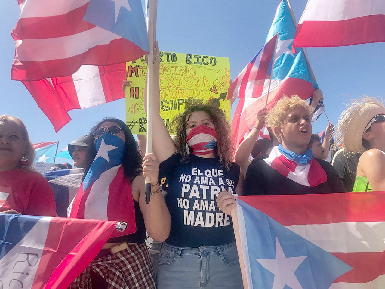 Las dos Cámaras Legislativas están en manos del partido gobernante y la suma de los votos de las otras dos fuerzas políticas no alcanzarían la mayoría para lograr una destitución.