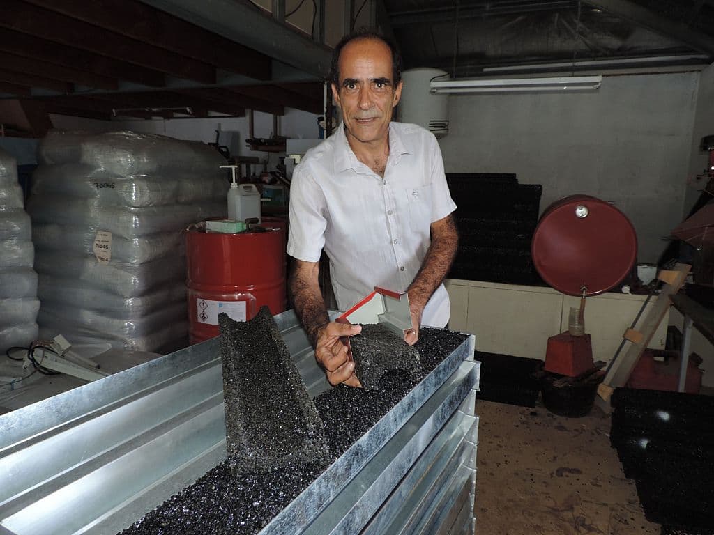 Thierry Suviri, uno de los directores de Aedes System, la empresa que lo creó, afirma que el invento ha tenido un efecto positivo en la prevención del incremento de mosquitos.