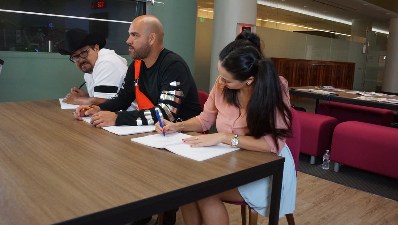 En fotos: como niños El Bueno, La Mala y El Feo volvieron a la escuela