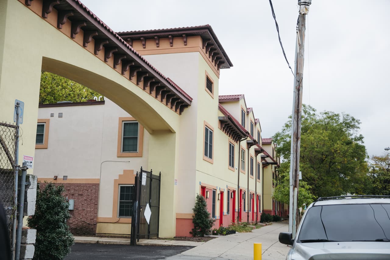 Algunas de las iniciativas de la oficina del Desarrollo Comunitario y Económico de APM.