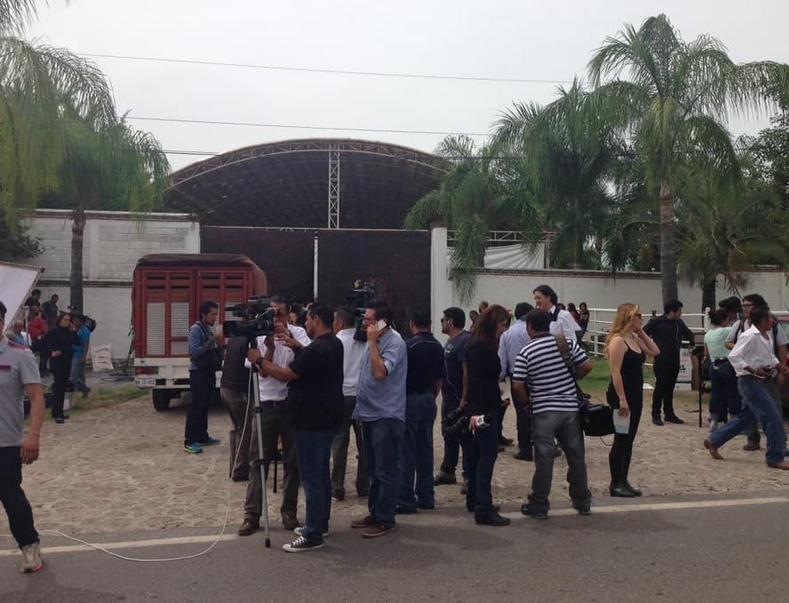 Las muestras de cariño para el cantante han sido constantes.