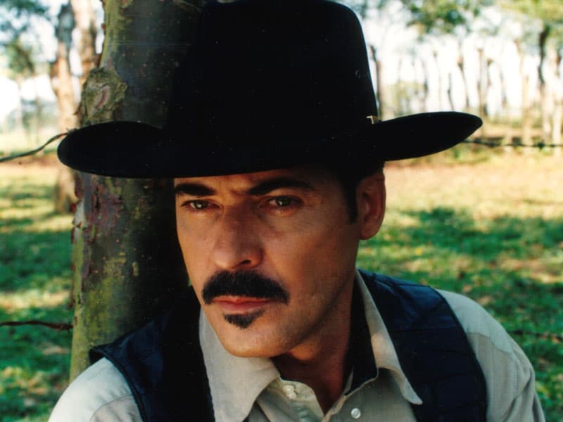 Esto porque su personaje 'Federico Rivero' no fue, en absoluto, una blanca palomita, lo que lo lanzó al estrellato pues al público le gustó mucho su actuación.