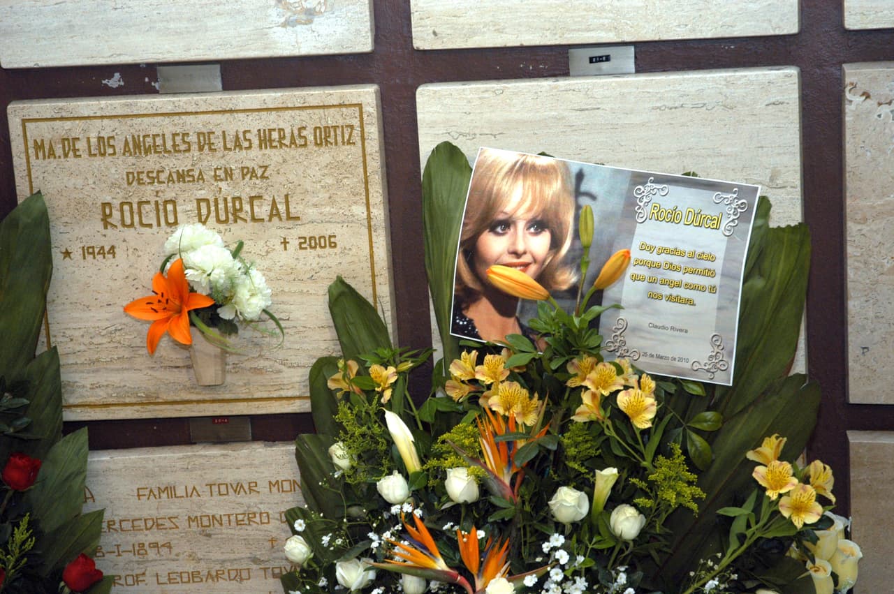 Finalmente, Rocío falleció el 25 de marzo de 2006, a la edad de 61 años, en su domicilio de Torrelodones, España.