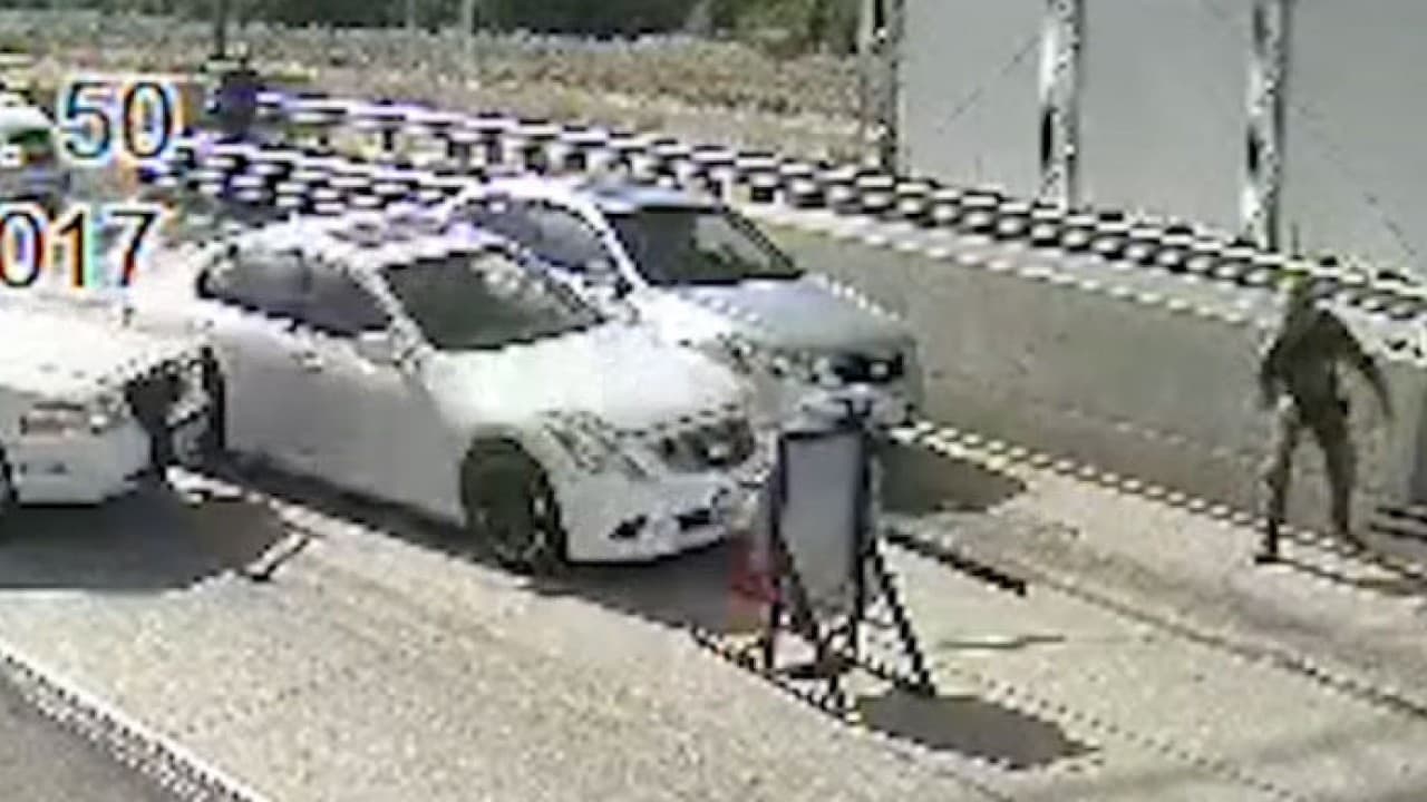 Un 'coyote' decide acelerar para burlar un retén de la Patrulla Fronteriza en California (pero no llegó lejos)