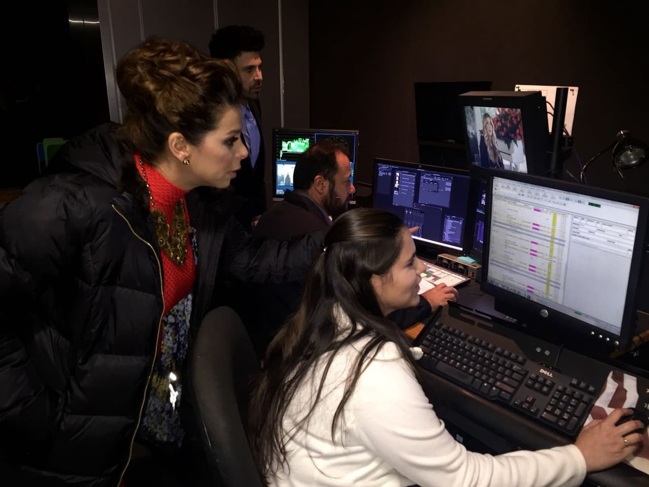 Lourdes Stephen y Jomari Goyso no descansan para traerte lo más fresco del espectáculo.