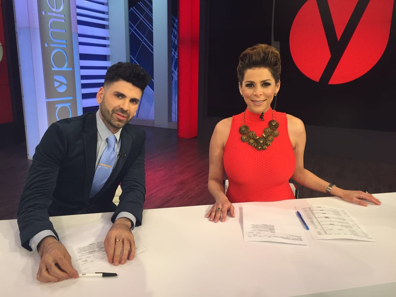 Lourdes Stephen y Jomari Goyso no descansan para traerte lo más fresco del espectáculo.