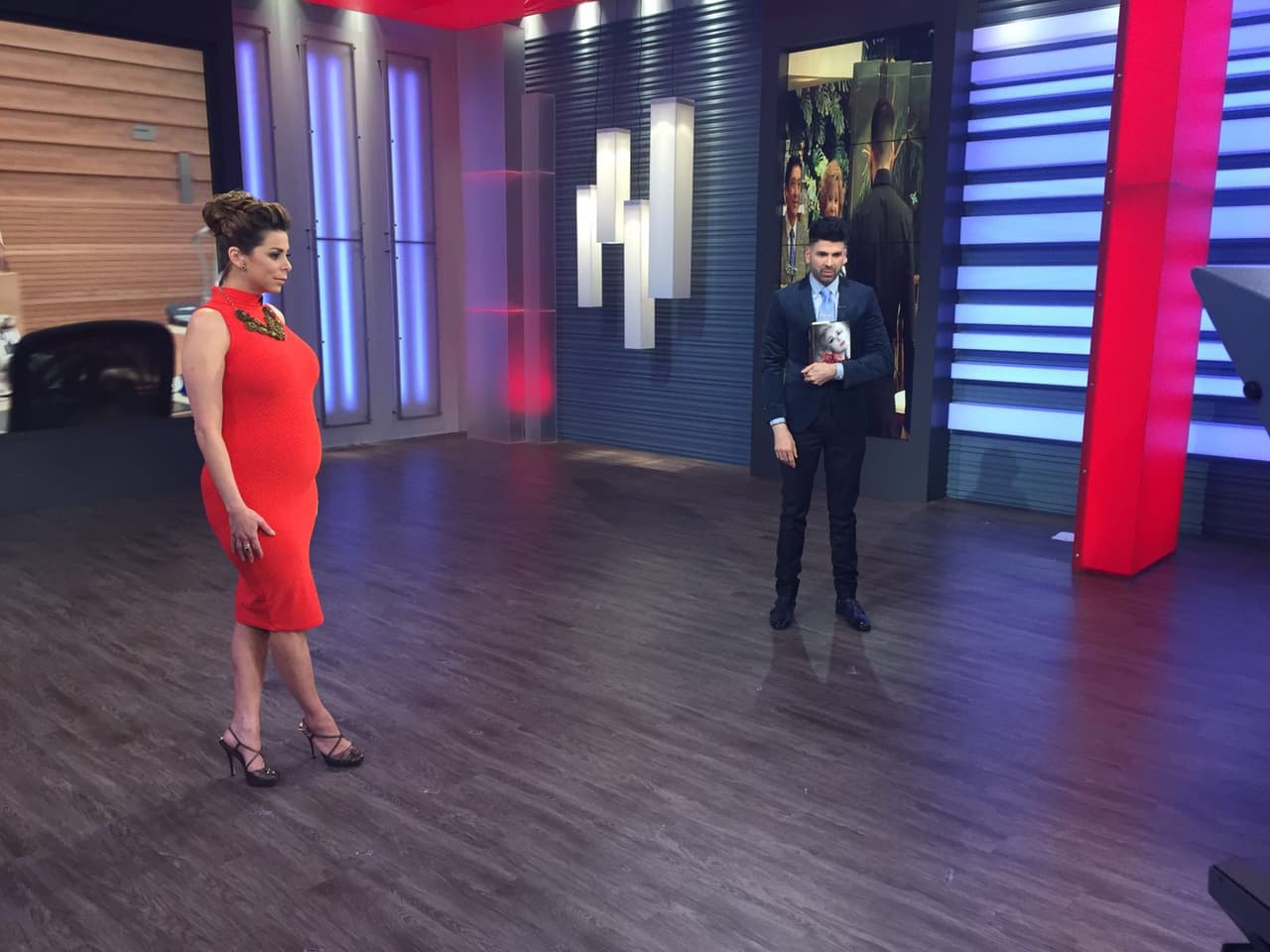 Lourdes Stephen y Jomari Goyso no descansan para traerte lo más fresco del espectáculo.