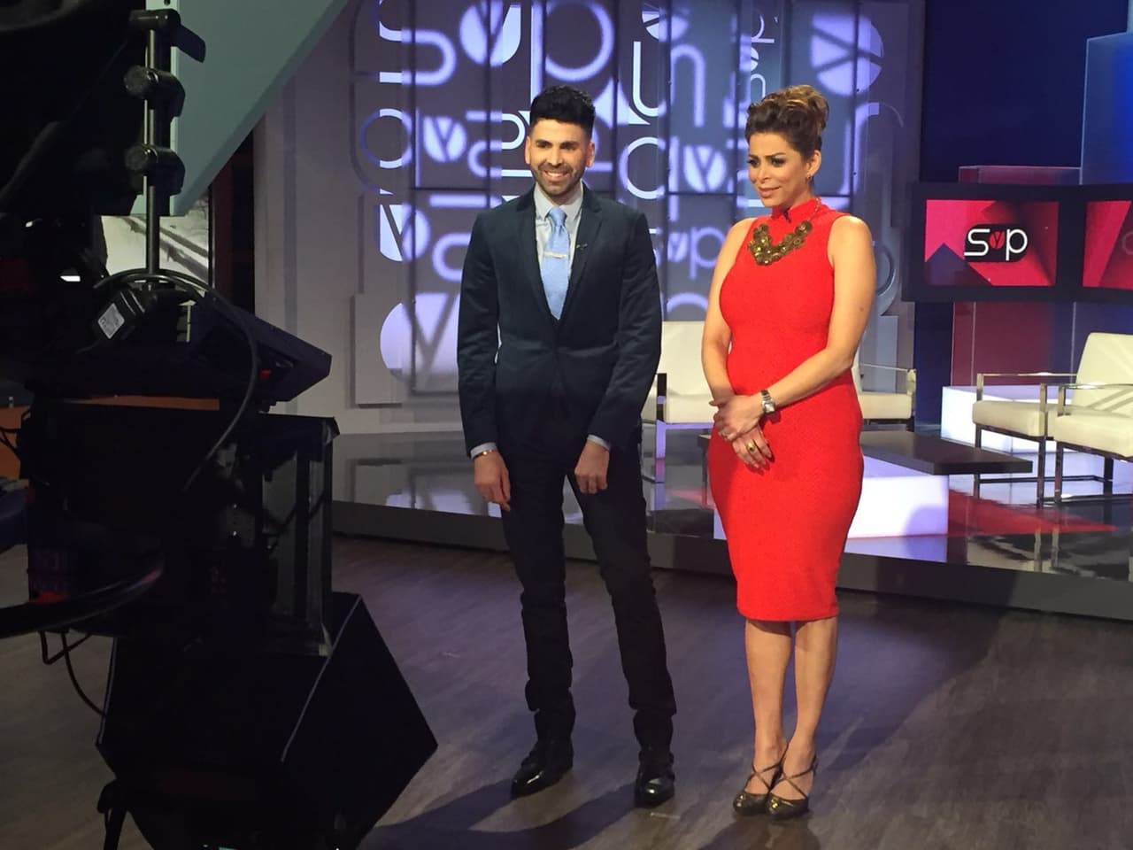 Lourdes Stephen y Jomari Goyso no descansan para traerte lo más fresco del espectáculo.