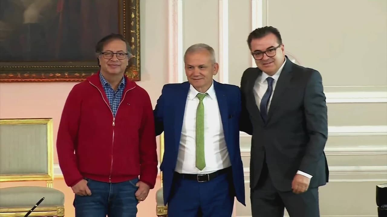 Exfuncionario colombiano denuncia que el gobierno supuestamente entregó contratos a la guerrilla del ELN