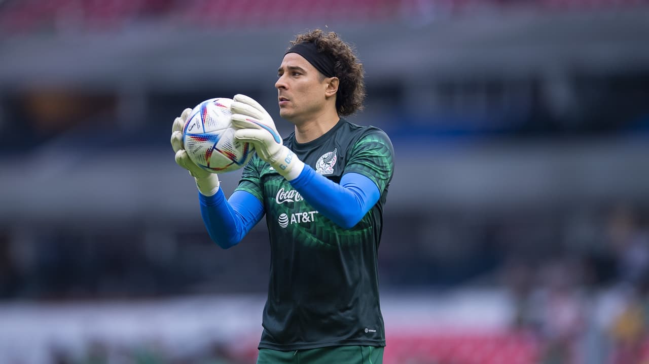 Memo Ochoa es abucheado en el Azteca pero bien valorado en Italia