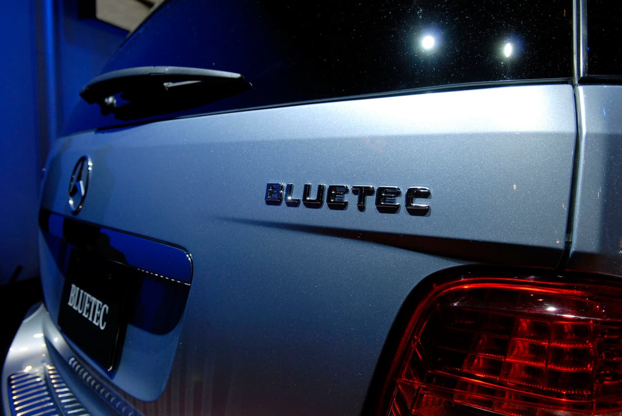 Daimler enfrenta proceso legal e investigación por emisiones de modelos diésel de la marca Mercedes-Benz