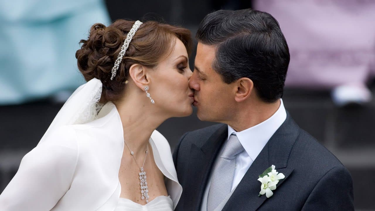 <b>Enrique Peña Nieto</b> y 
<b>Angélica Rivera</b> se casaron en noviembre del 2010 y lo que comenzó como un cuento de hadas, se convirtió en un calvario para un presidente ya altamente criticado por su gestión.