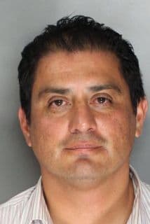 Arrestan al senador demócrata, Ben Hueso, por manejar supuestamente bajo efectos del alcohol.