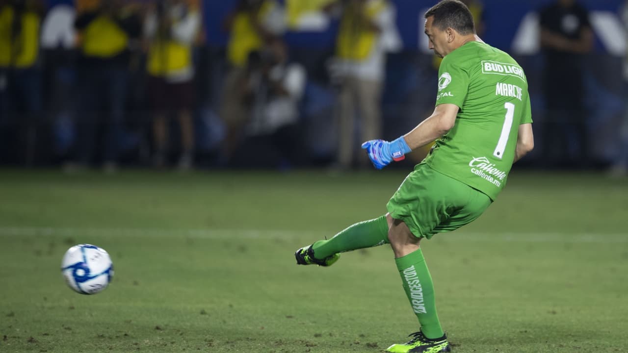 Marchesín describió su sentir al tirar el penal definitvo: "Muchos, muchos nervios"
