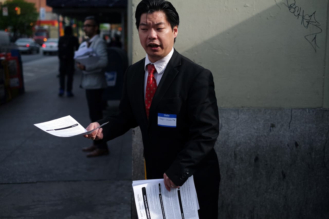 Reparten derechos laborales a empleadas en Nueva York