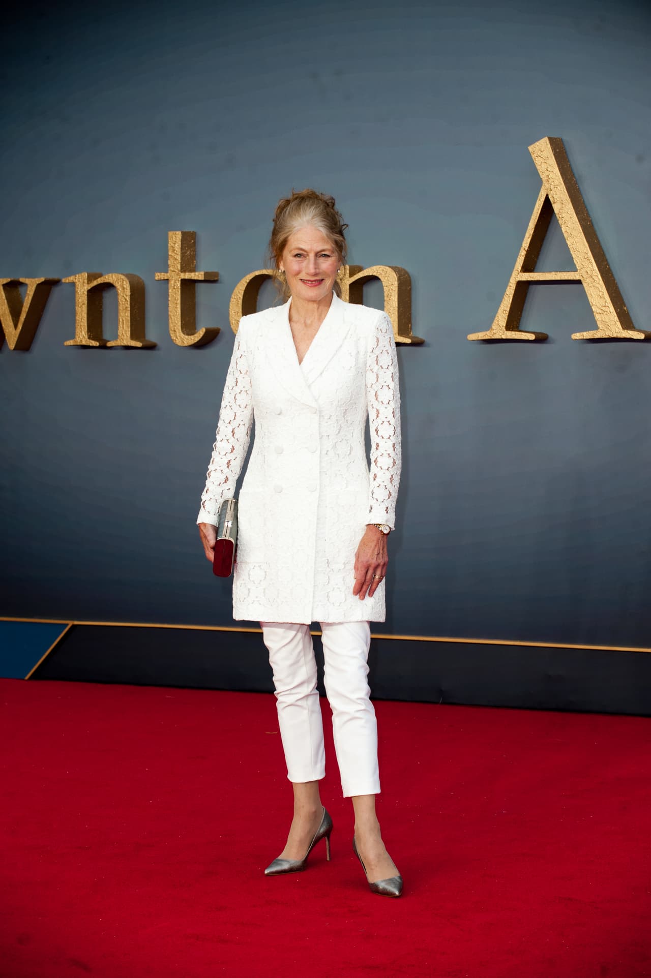 En la película, los reyes, interpretados por Geraldine James (foto) y Simone Jones, hacen una visita a la familia Crawley.