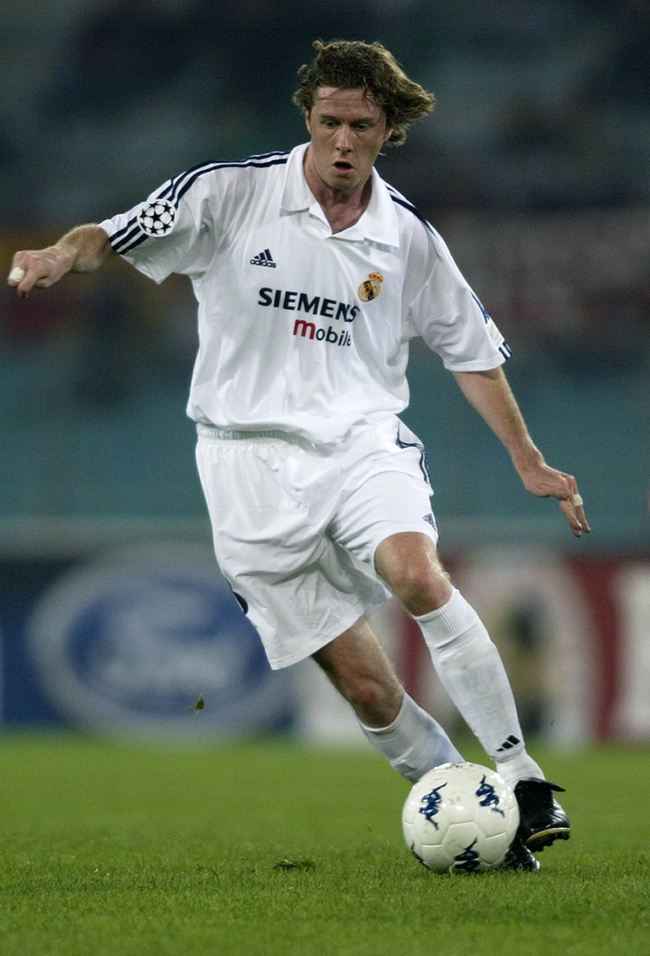 Del 1999 al 2003, el mediocampista inglés se vistió con la playera del Madrid. Con el Merengue consiguió ocho trofeos para sumar a los dos que había logrado en el Liverpool.