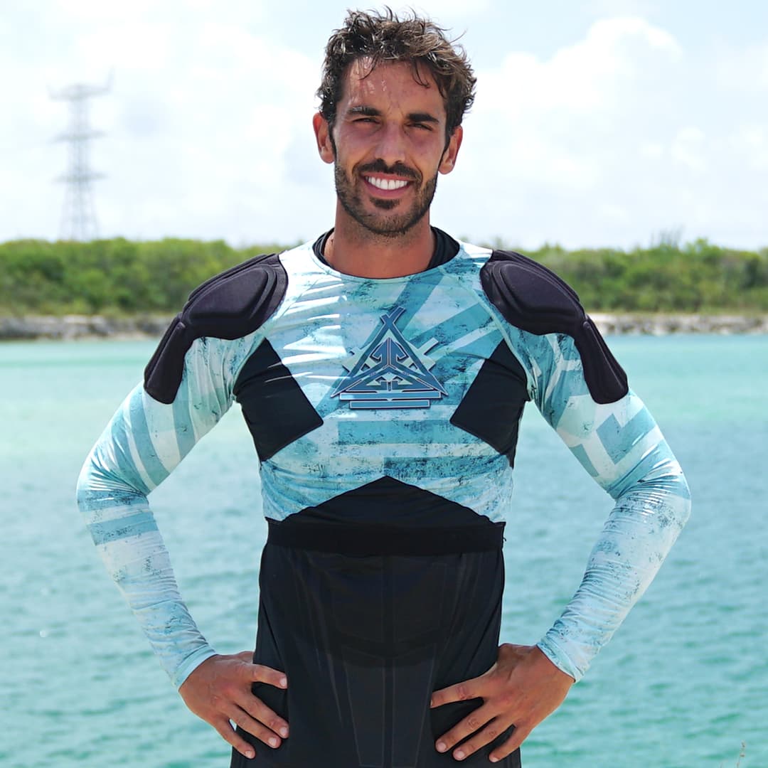 <a href="https://www.univision.com/shows/reto-4-elementos/los-mejores-momentos-de-pedro-prieto-en-reto-4-elementos-video">Pedro Prieto</a> era uno de los participantes más queridos de la aldea, siempre tenía una sonrisa para sus amigos.