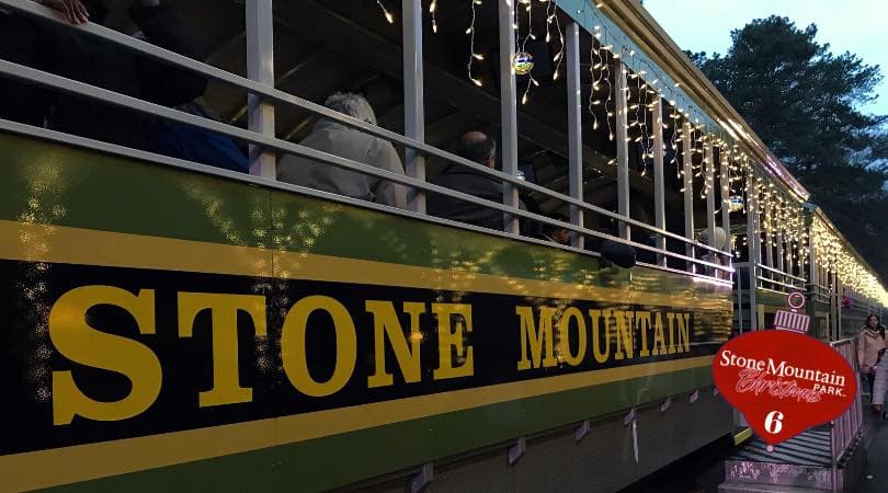 Sin embargo, para muchos lo más destacado es un paseo en el tren para cantar. Canta con los otros pasajeros a lo largo de esta ruta de cinco millas alrededor de la montaña. No hay ningún cargo extra ya que está incluido con la entrada.