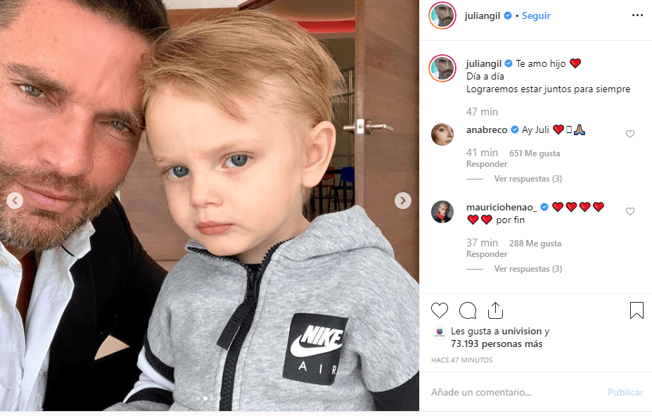“Te amo hijo. Día a día lograremos estar juntos siempre”, comentó Julián en la publicación.
