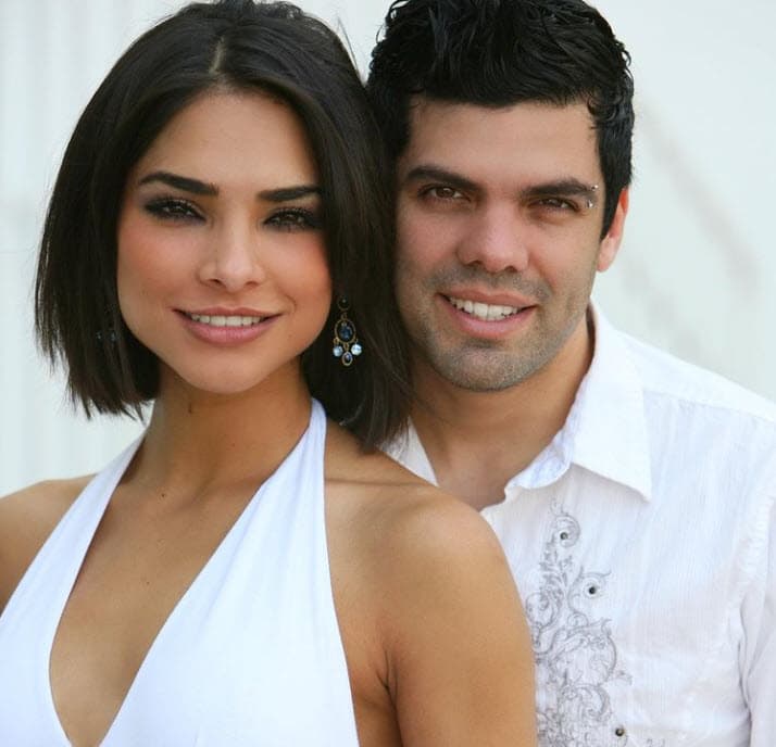 Ahora, volvió a enfundarse en un vestido de novia, quizás con menos estrés que hace 10 años, pero con la ilusión de impactar a la audiencia con su primer papel principal en una telenovela, próxima a estrenarse en 
<b>Univision</b>. 
<br>
