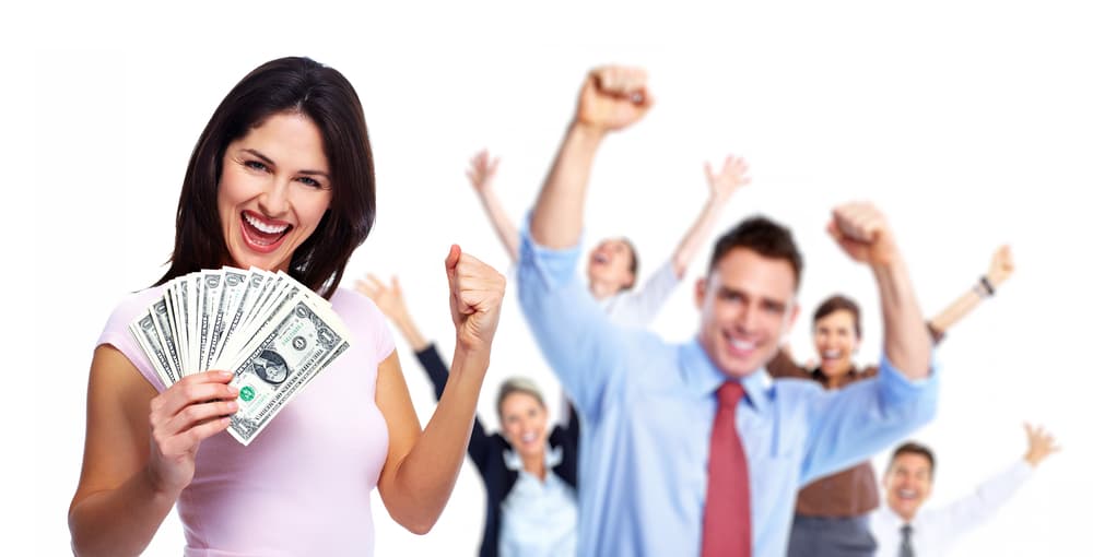 Una transacción importante se resolverá a tu favor y te dará dinero sobre todo después del 27 con el movimiento de la entrada de Mercurio en el elemento fuego. Hay reuniones y conversaciones con figuras de autoridad y personas que pueden ayudarte notablemente en la consolidación de negocios lucrativos futuros o una mejor posición laboral.