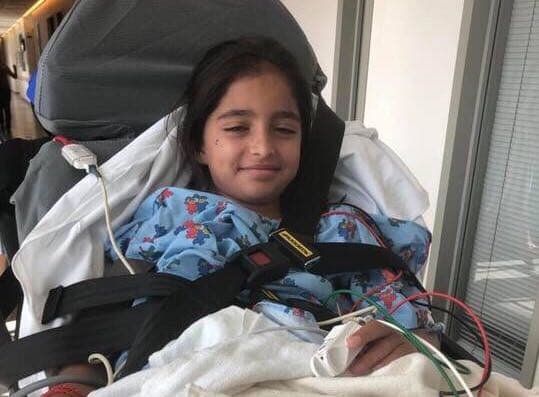 “Quería ayudar, pero tenía que huir”, dice la niña de 8 años que sobrevivió al tiroteo en una sinagoga de California