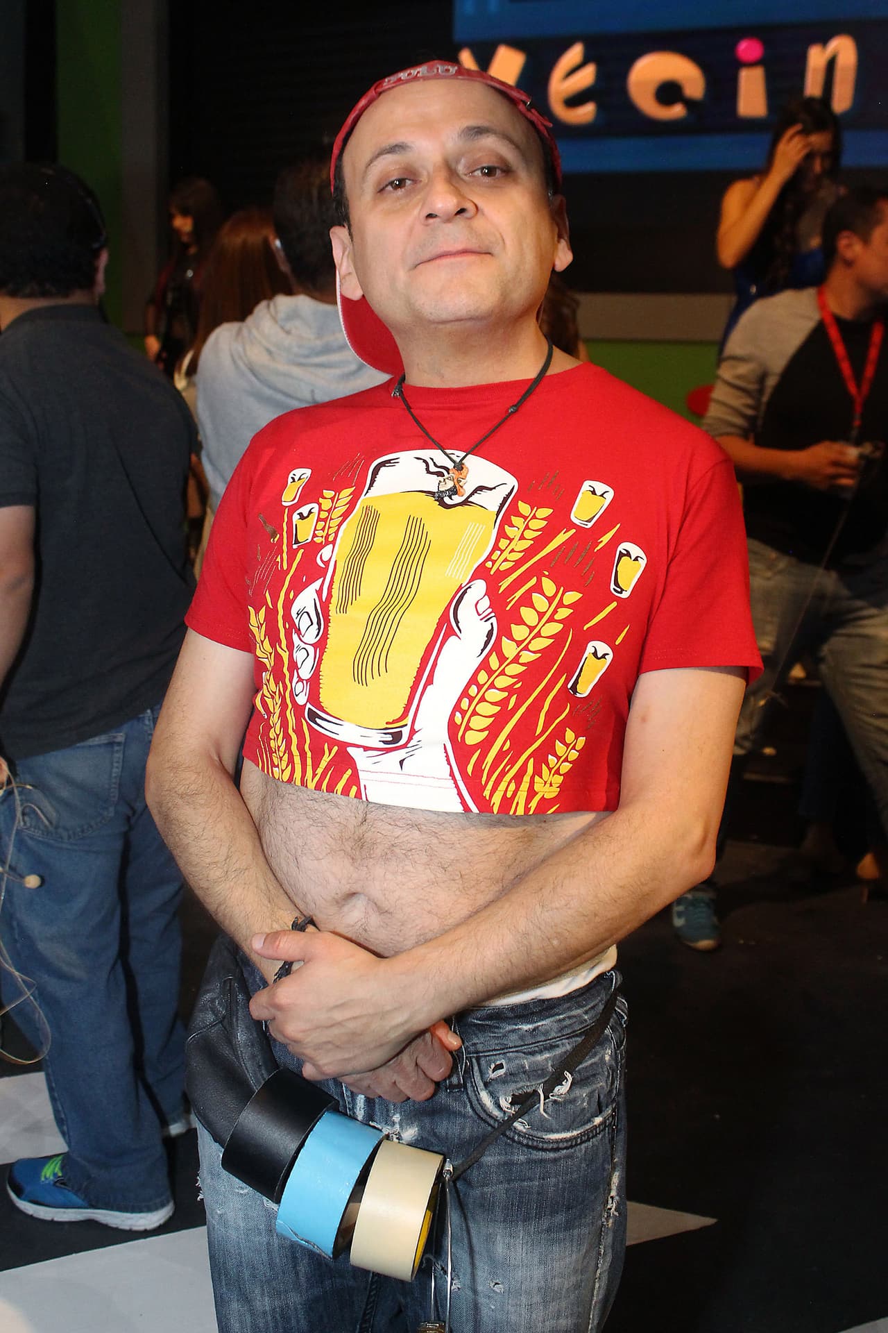 Eduardo España es el actor que da vida a Germán, el conserje más querido de la exitosa serie Vecinos.
<br>