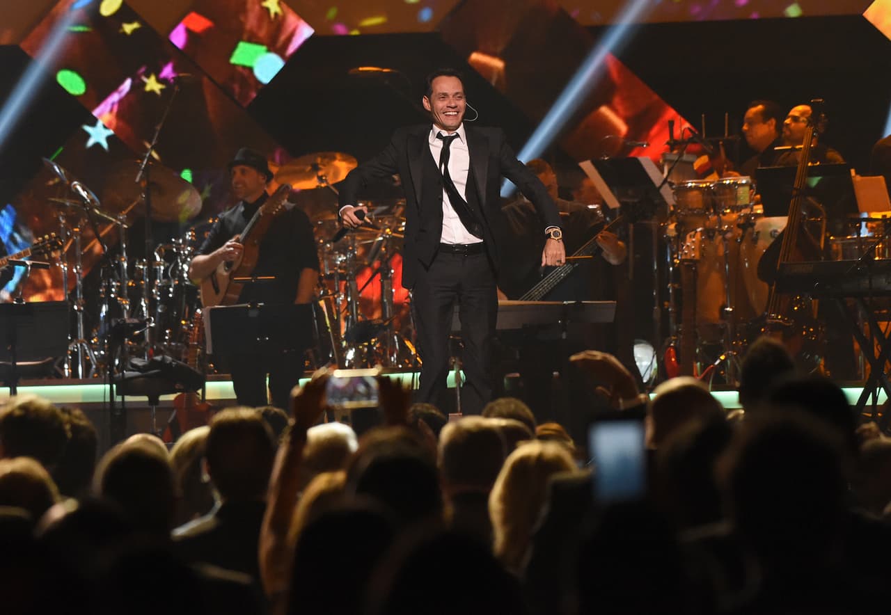 Puso al público de pie con "Vivir Mi Vida".