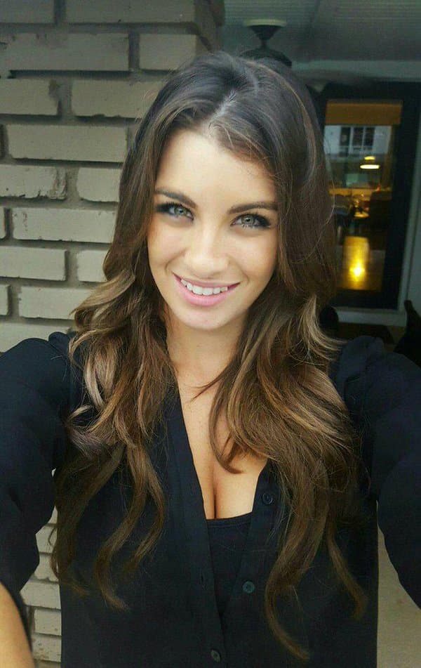 Esta venezolana nació el 26 de marzo de 1990.