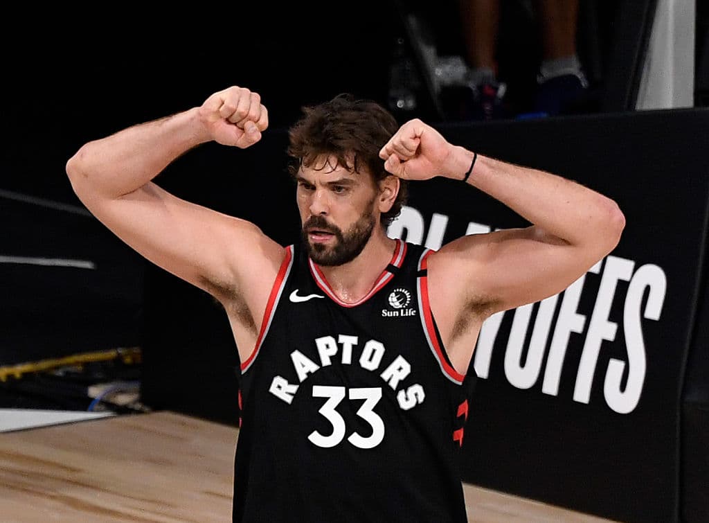 Marc Gasol ha firmado un contrato de dos años con los campeones de la NBA, donde jugó su hermano Pau y mencionamos a los hermanos que han jugado en la NBA.