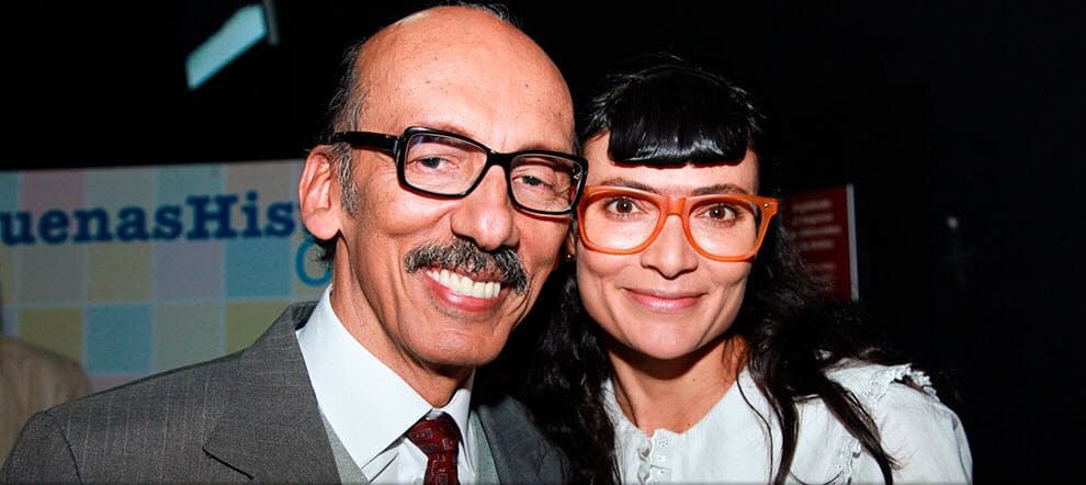 En 1999 la telenovela
<b><a href="http://www.univision.com/programas/novelas/el-elenco-de-yo-soy-betty-la-fea-regresa-con-el-mismo-elenco-al-teatro-en-colombia">'Yo soy Betty, la fea'</a></b> se convirtió en un fenómeno en Colombia y su éxito se extendió a varios países del mundo donde fue transmitida.