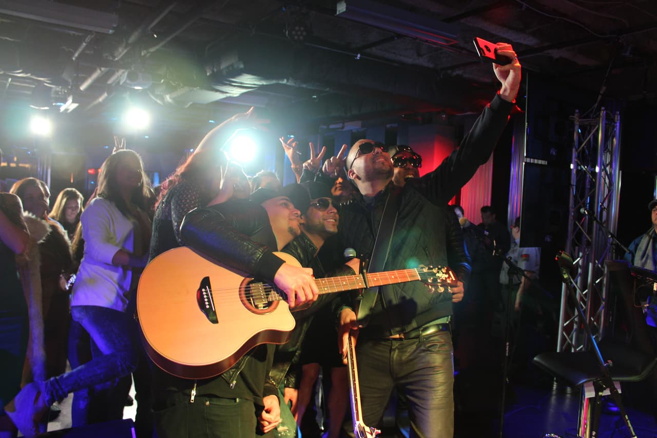 ¡Gracias a Bachata Heightz por esta increíble presentación!