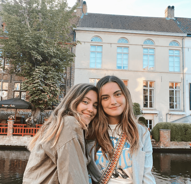 Kristel y Nicole Casteele