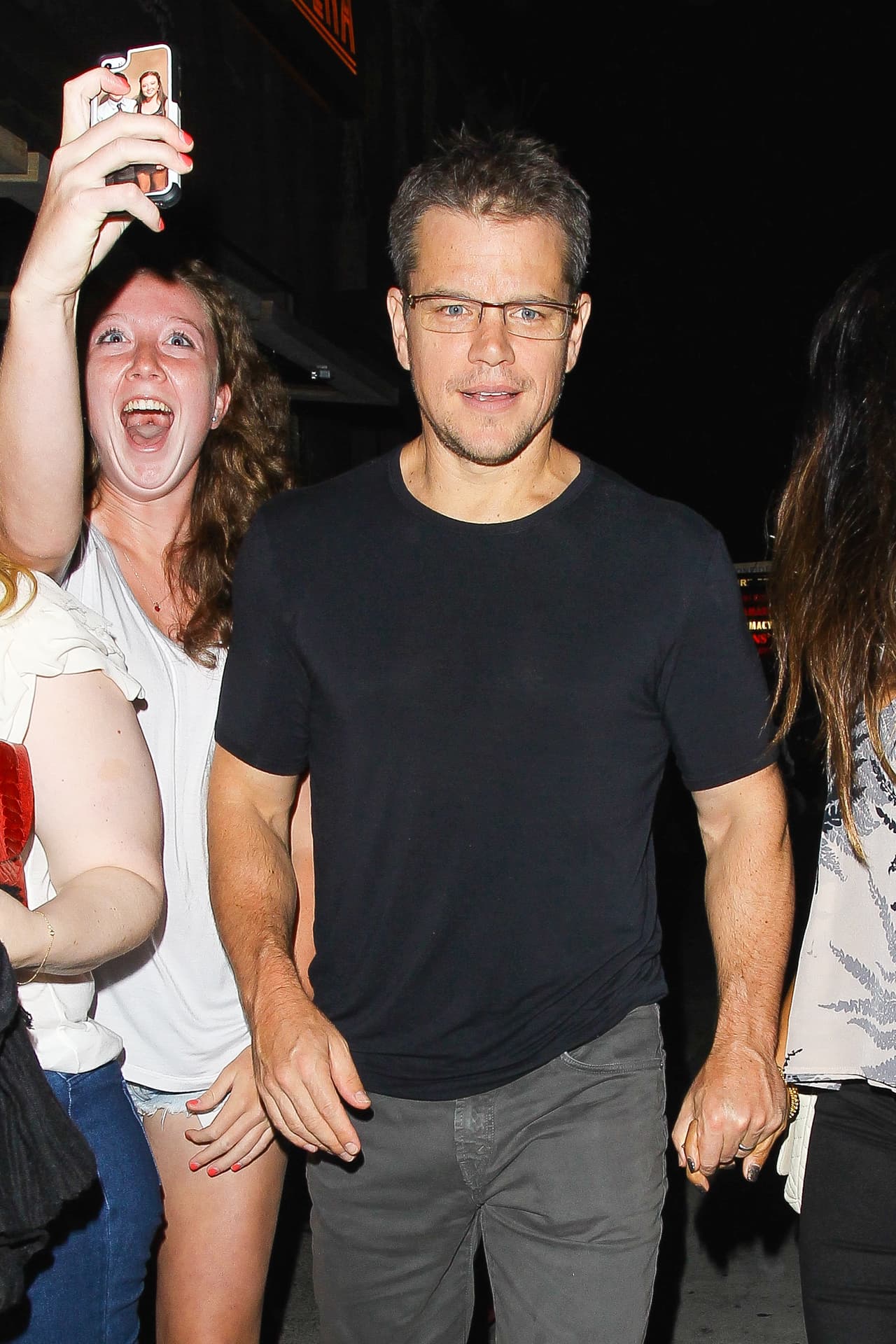 Y como ves, Matt Damon con cara de "alguien ayúdeme, por favor".