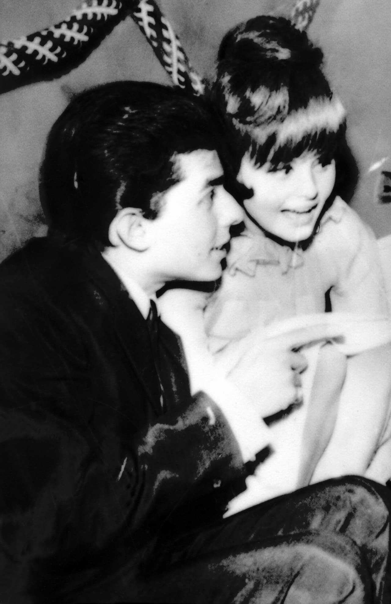 La cinta española, que narraba las vivencias de un estudiante mexicano en Madrid, marcó el inicio de una entrañable amistad con Rocío Dúrcal.