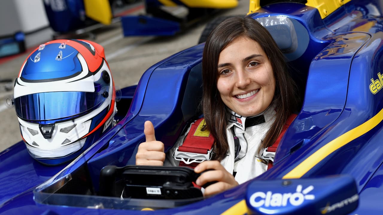 Alfa Romeo Sauber promociona a la colombiana Tatiana Calderón a piloto de pruebas