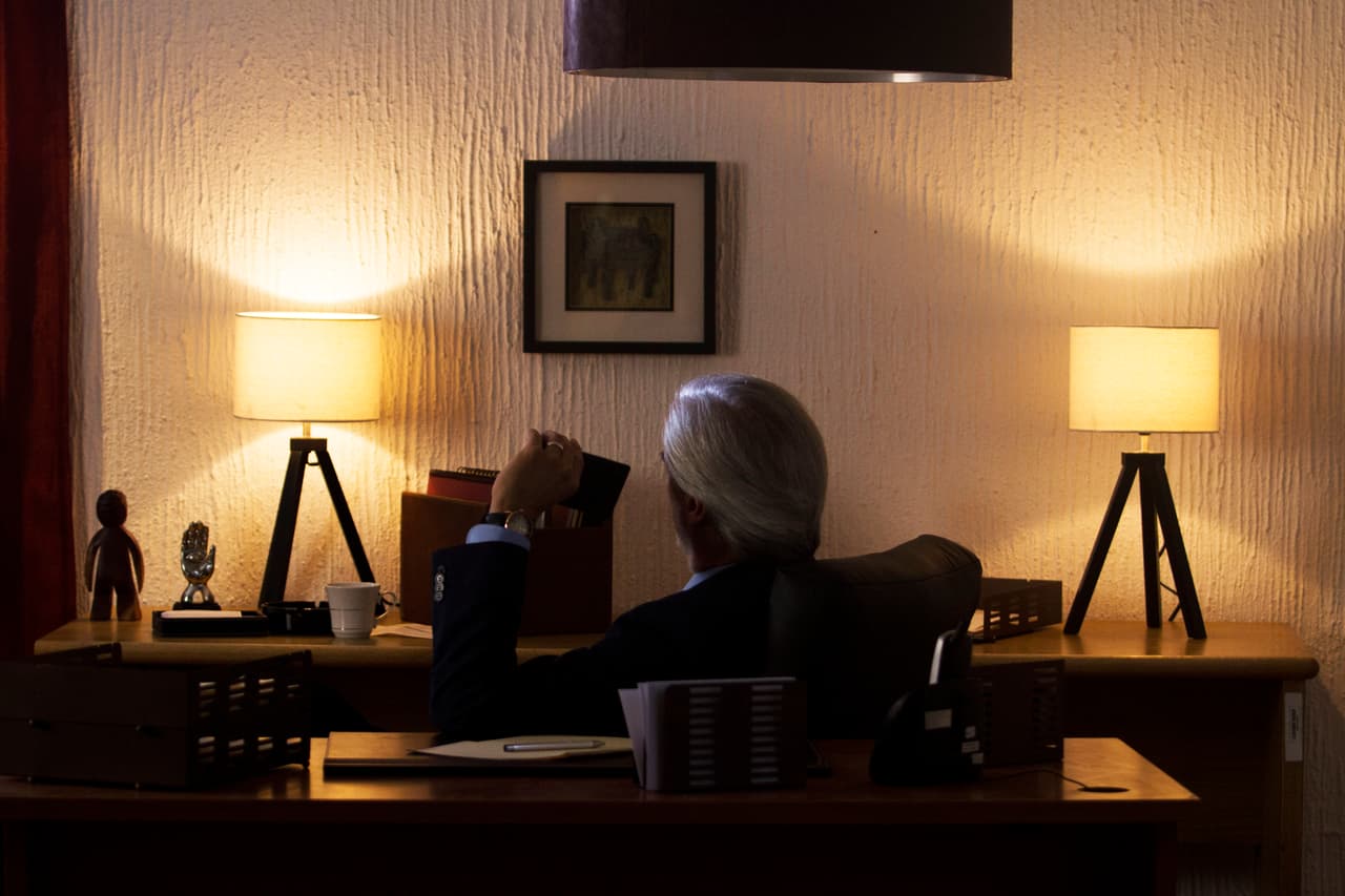 Sin embargo, Sinisterra logró escapar gracias a Vergara, quien enfrentó a Dave.