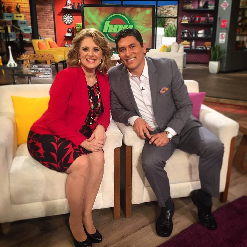 Erika Buenfil y César Lozano nos acompañaron en Hoy.