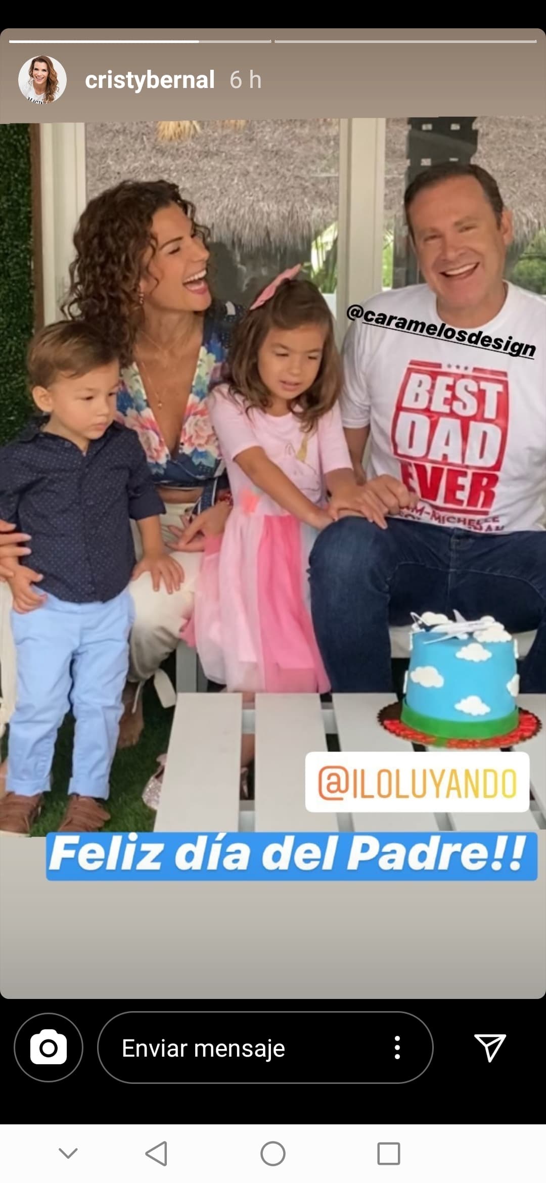 Los festejos continuaron y con camisa alusiva al día y un bonito pastel lo celebraron con mucho amor.