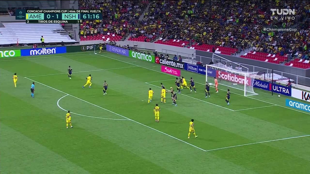 ¡TIRO ATAJADO! disparo por Raphael Veiga.