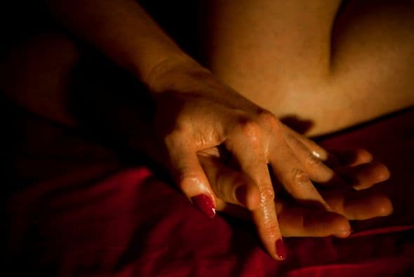 La doctora dijo que “cuando la persona tiene síntomas de úlcera” se recomienda “no tener relaciones con su pareja”.