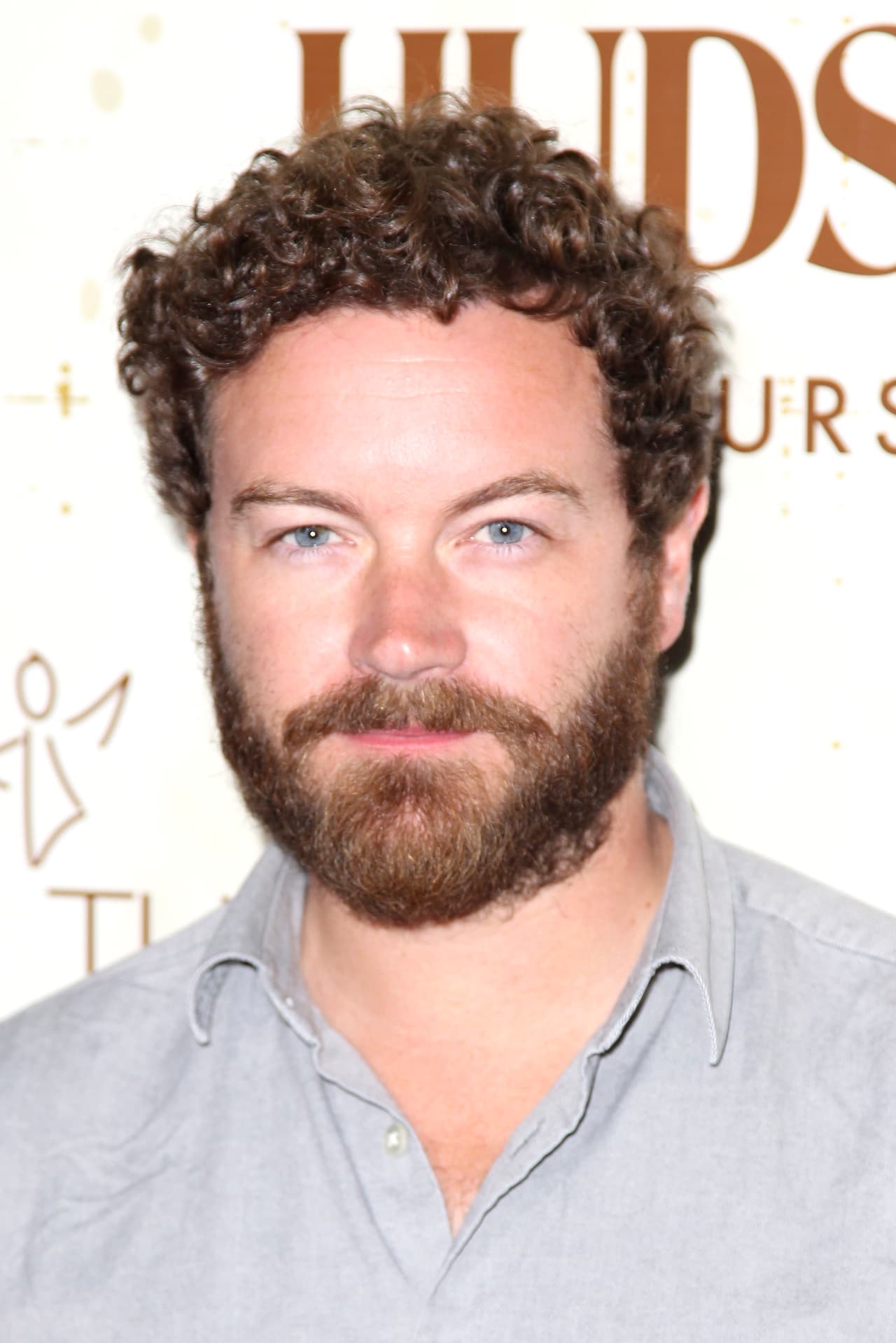 En la petición, que ha sido firmada por más de 2,000 personas, acusan a Masterson, también conocido por su participación en la serie 'That 70s Show', de haber violado a cuatro mujeres, además de que una de ellas lo denunció ante las autoridades en 2004, pero la policía no llevó las pesquisas adelante. Según su testimonio, fue agredida cuando estaba inconsciente.