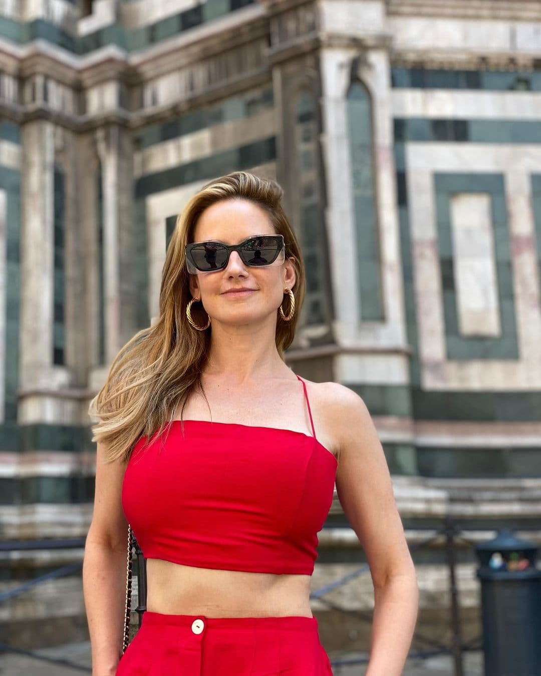 En una entrevista para la revista Hola! USA en agosto de 2021, ya había hablado del tema: "Yo sé que lo quiero disfrutar un tiempo largo (el matrimonio) y vivir y viajar y no tener una responsabilidad extra", explicó.