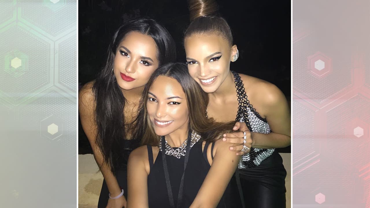 ¿Quién dijo que los cantantes no son fans? Leslie tiene muchos colegas a los que admira y muestra de ellos son las fotografías que ha subido a sus redes sociales. Desde Maluma hasta Juan Luis Guerra y su contrincante en Va Por Ti, Luis Coronel, hacen parte de sus favoritos.